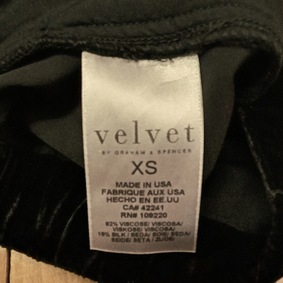 Graham + Spencer Frida Velvet pants NWT - Picture 5 of 10